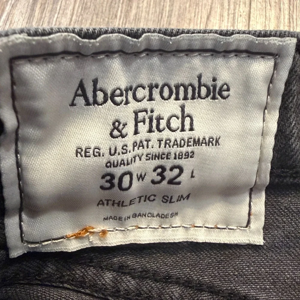 Abercrombie & Fitch tag says